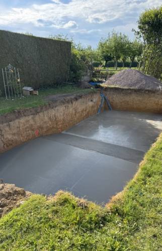 Construction d'une piscine à St Gatien des Bois