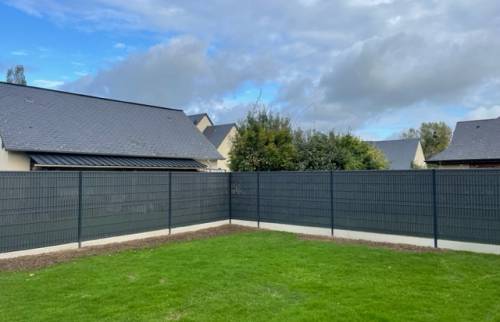 clôture rigide à St Gatien des Bois