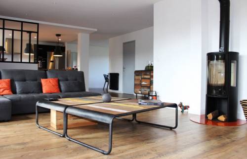 Installation d'un poêle à bois pour une maison 