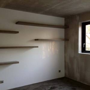 L'intérieur sobre de la maison