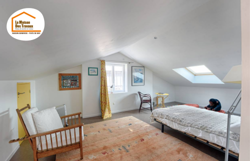  aménagement combles Gex, isolation combles Pays de Gex, création chambre supplémentaire, rénovation maison Gex, combles aménagés