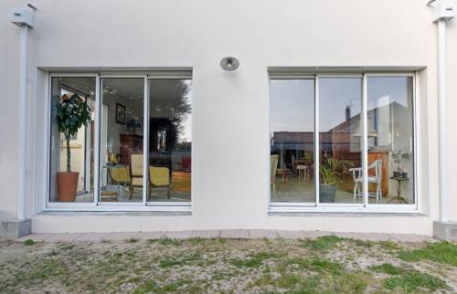 extérieur extension maison baie vitrée