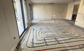  Installation de chauffage avec pose d'un plancher chauffant hydraulique - Alixan 26300