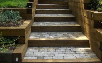 Travaux de maçonnerie pour réalisation escalier extérieur pabillon à JouyèleèMoutier (95280)