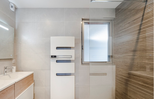 Aménagement d’une salle de bain moderne à Saint-Jean-de-Védas 