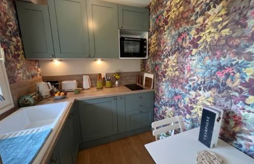 Le papier peint décoratif de la cuisine