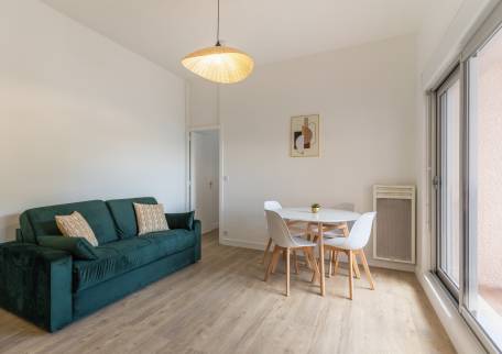 salon rénové à Dax