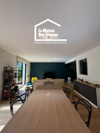 espace de vie moderne lumineux verriere