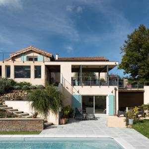 Plan d'architecte du projet dans la pente à Francheville