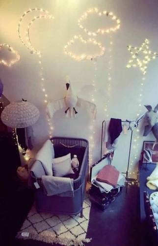 décoration chambre d'enfant - bébé fille