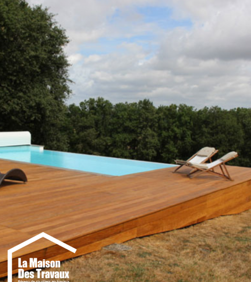 APRES - Terrasse en bois autour de la piscine