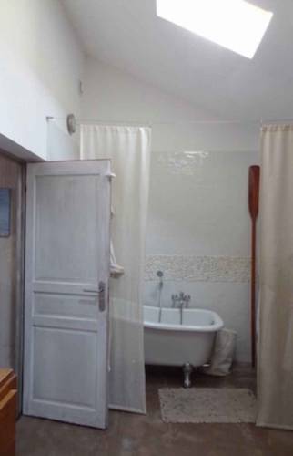 ... et sa salle debain