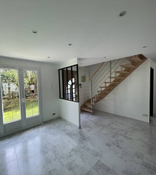  Installation d'un escalier intérieur design - Mormant 77720