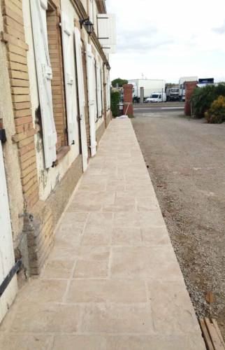 Ravaler la façade d'une propriété dans le Gers