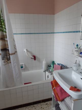 Rénovation de salle de bain - salle de bains avant travaux - Bourg-en-Bresse 01