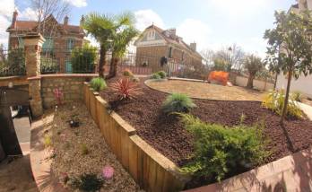 Réaménagement d'extérieur à Sainte-Savine avant