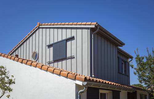 Isolation et bardages alu à joints debouts