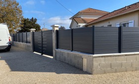 Réalisation d’une clôture en aluminium à Dolomieu (38110)