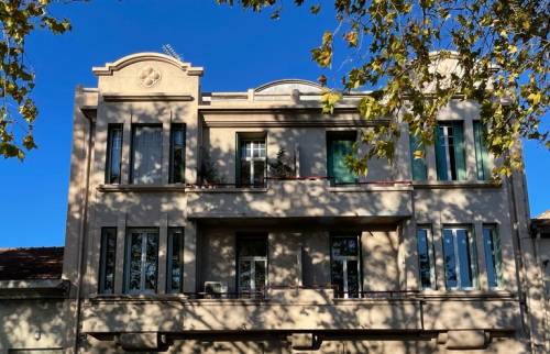 Après : Bâtiment néo-classique