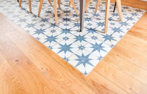 Création d'une cuisine moderne dans une maison neuve à Vertou