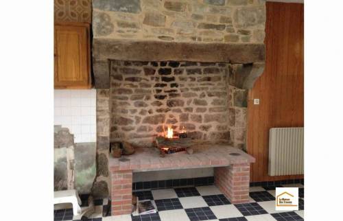 Installation d'une cheminée à Bacilly (50530)