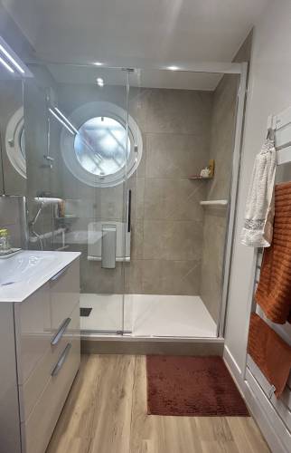 salle de bain toute belle