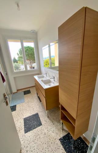 rénovation de la salle de bain des invités