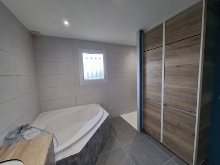 Salle de bain rénovée - Ambérieu-en-Bugey 01500