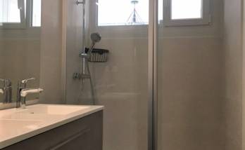 Nouvelle salle d'eau avec sa douche à l'italienne - Nantes (44000)