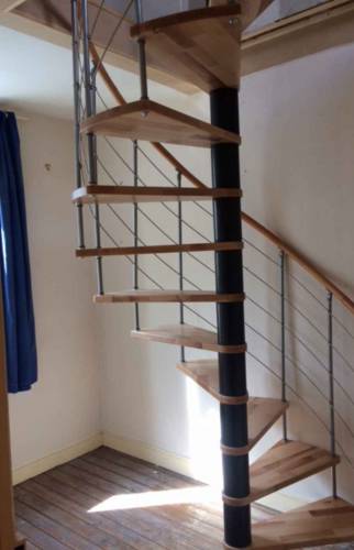 Installation d'un escalier sur-mesure à Deauville
