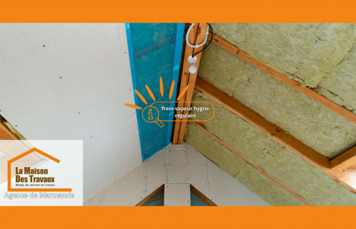 Isolation de combles à Nérac avec installation d’un frein-vapeur hygro-régulant pour un confort thermique optimal toute l’année.