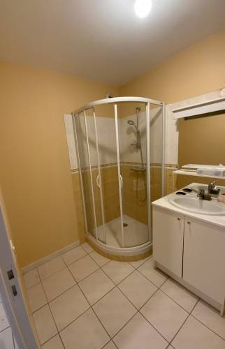 Salle de bain meuble sous évier La Maison Des Travaux Ales