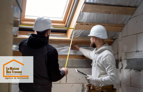 Pose d’une lucarne avec isolation renforcée : un chantier mené avec précision par des artisans qualifiés à Casteljaloux.