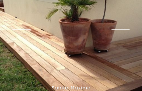 Construction d'une Terrasse en Bois Exotique à Sainte-Maxime : Technique de Pose sur Plots