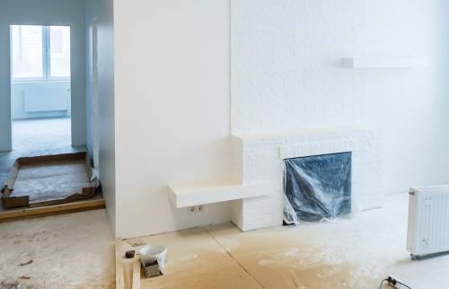 Mise en place d'une cheminée dans une maison 