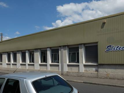 Ravalement de façade pour une entreprise située à Lyon Villeurbanne (Phase 2 côté rue) - AVANT TRAVAUX