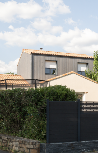 Extension de maison verticale à Bougenais