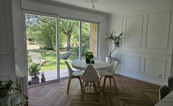 Pose de la baie 3 vantaux coloris blanche