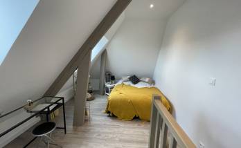 Chambre dans les combles aménagés (Cabourg 14390)
