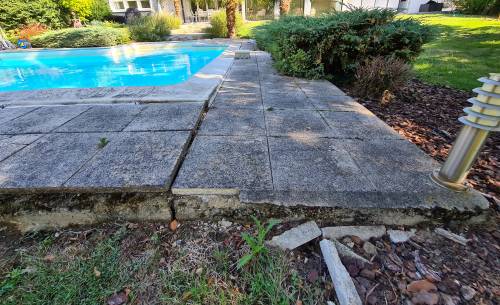 Terrasse et piscine avant travaux