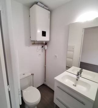 Chauffe eau électrique dans un studio sur Lannion