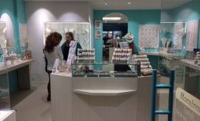 Comment décorer son commerce à Deauville ?