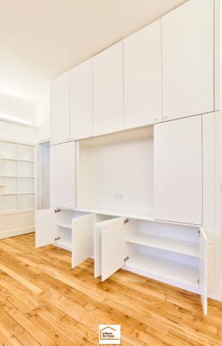 meuble sur mesure et éclairage électrique