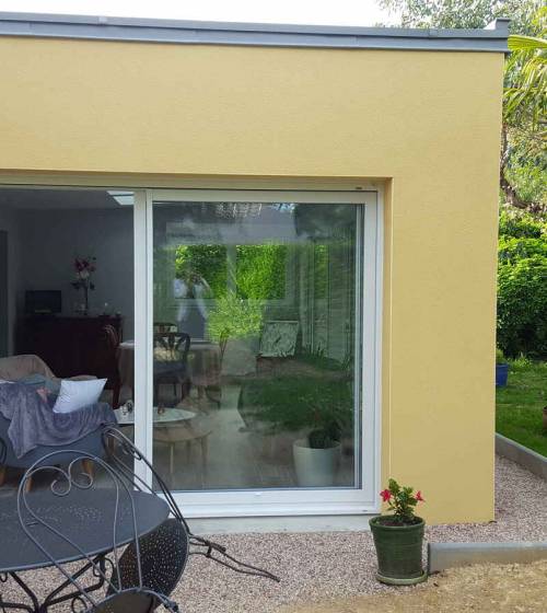 extension avec allée gravillonnée