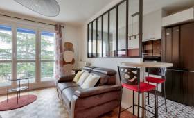 Revêtement de sol parquet et carreaux de ciment