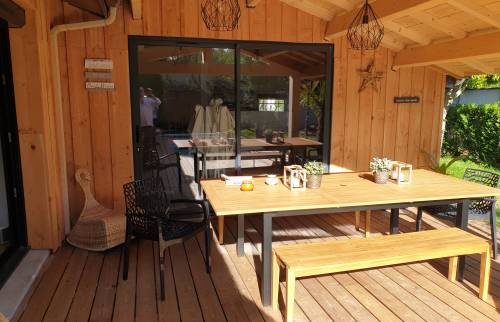 Aménagement  d'une terrasse sous préau 