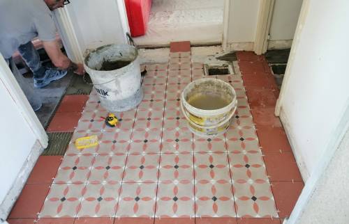 Création sol rétro entrée