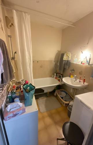 Salle de bains avant