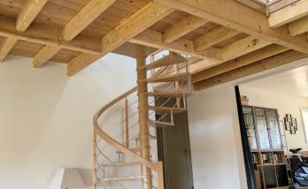 zoom sur le bel escalier