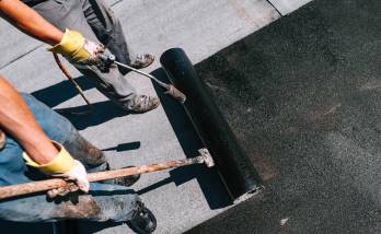 Pose de l'étanchéïté bitumineuse